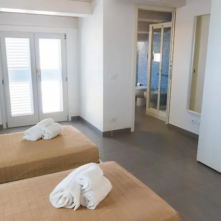 Edilia Vacanze Marina di Ragusa Exterior photo